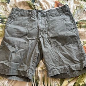 Old Navy Shorts - Men - Green